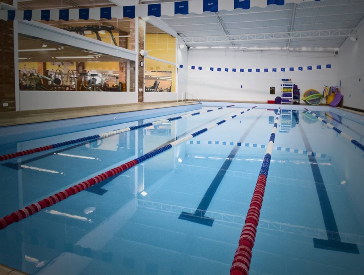 Piscina aquecida para natação